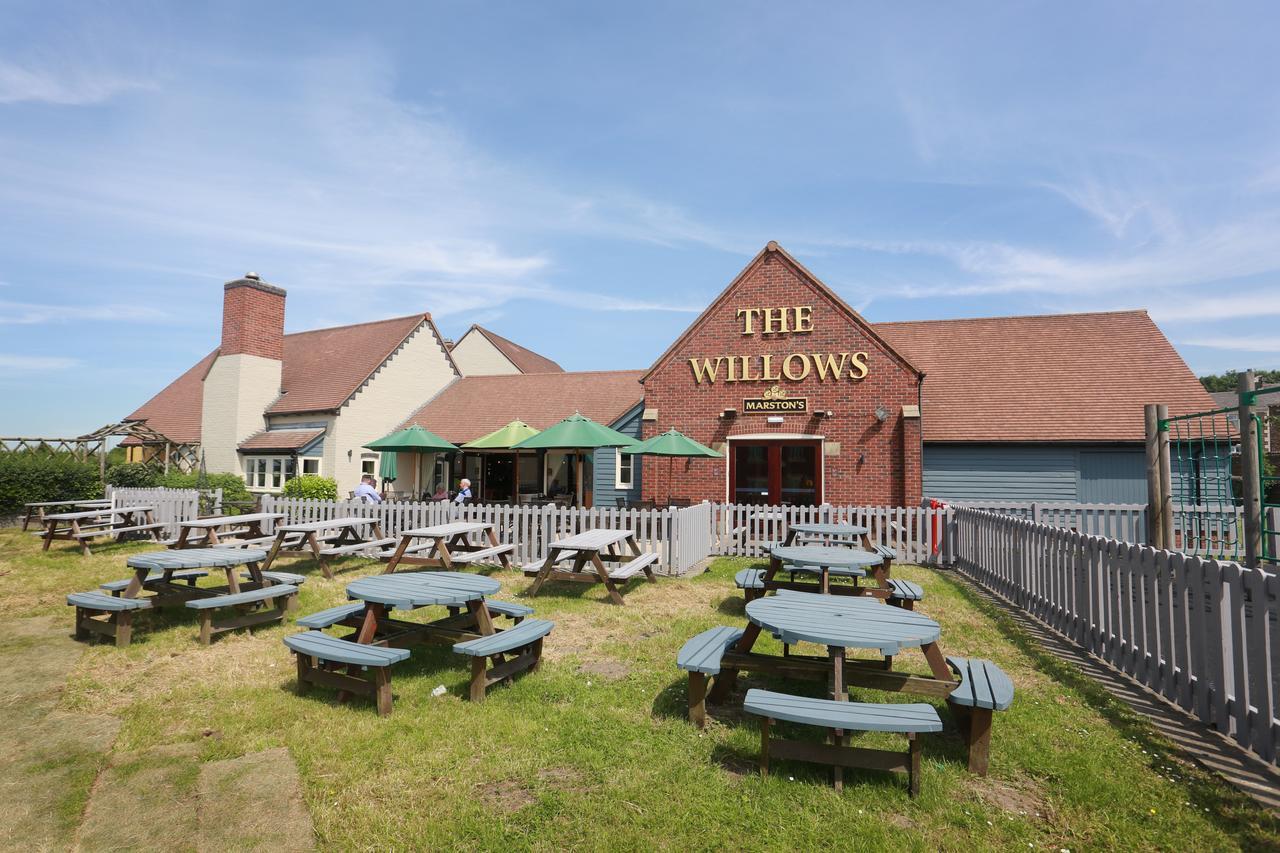 Willows, Blackburn By Marston'S Inn Blackburn (Lancashire) Exterior foto